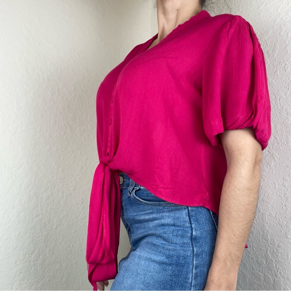 Portofino Hot Pink Cropped Tie Front Top Size M V-Neck Pleated - Picture 5 of 8